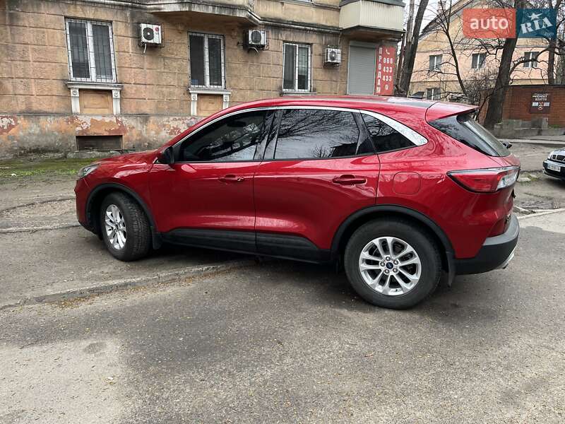 Внедорожник / Кроссовер Ford Escape 2020 в Каменском