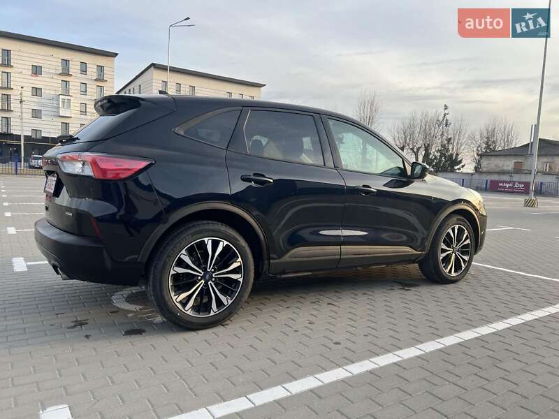 Внедорожник / Кроссовер Ford Escape 2021 в Тернополе
