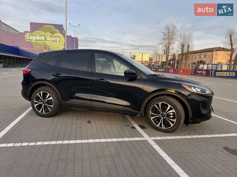 Внедорожник / Кроссовер Ford Escape 2021 в Тернополе