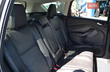 Внедорожник / Кроссовер Ford Escape 2015 в 