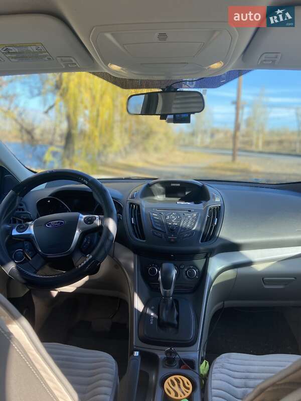 Внедорожник / Кроссовер Ford Escape 2014 в Днепре фото 5 Внедорожник / Кроссовер Ford Escape 2014 в Днепре