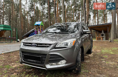Внедорожник / Кроссовер Ford Escape 2013 в 