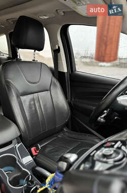 Внедорожник / Кроссовер Ford Escape 2013 в 