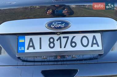 Внедорожник / Кроссовер Ford Escape 2015 в 
