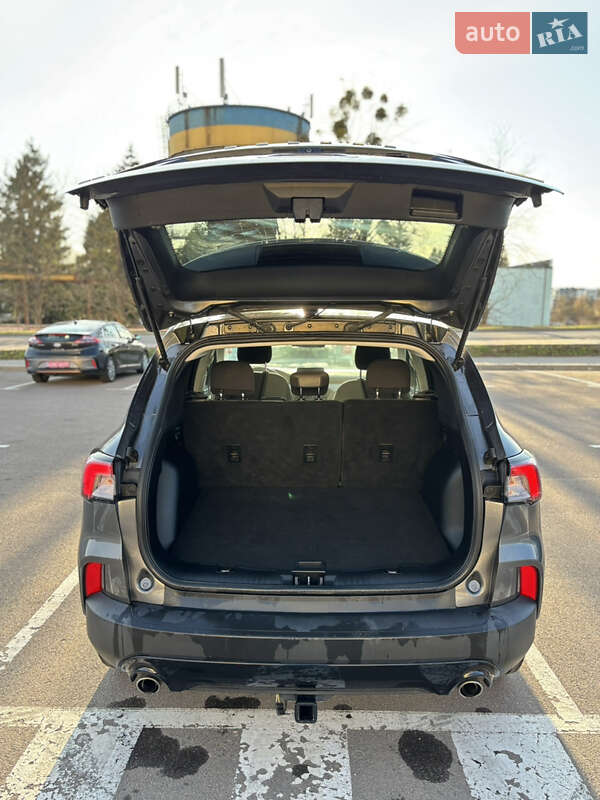 Внедорожник / Кроссовер Ford Escape 2021 в Ровно