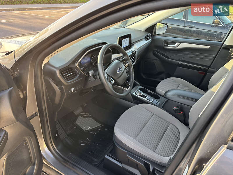 Внедорожник / Кроссовер Ford Escape 2021 в Ровно