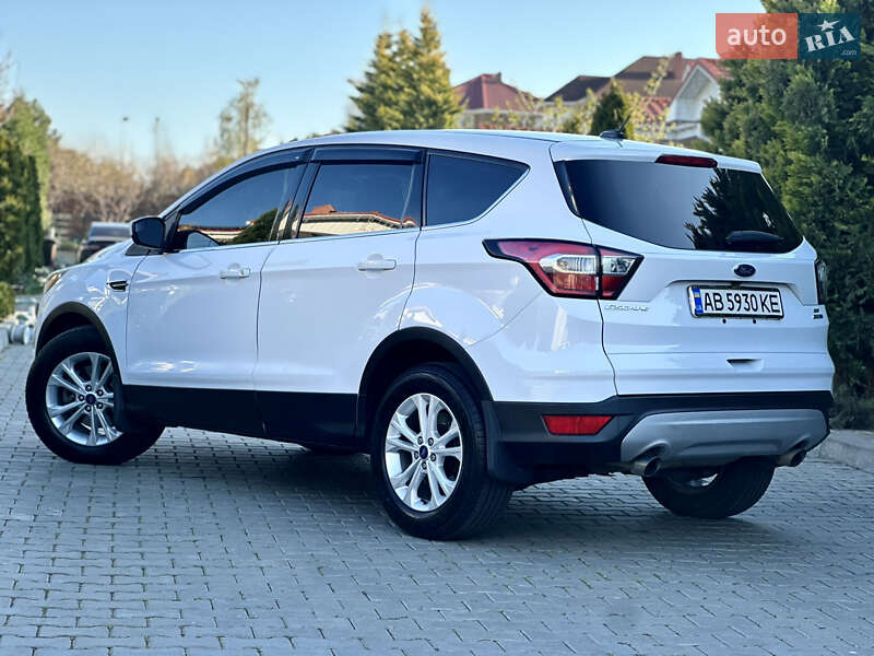 Внедорожник / Кроссовер Ford Escape 2017 в Одессе