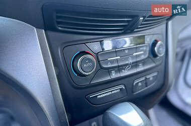 Позашляховик / Кросовер Ford Escape 2017 в 