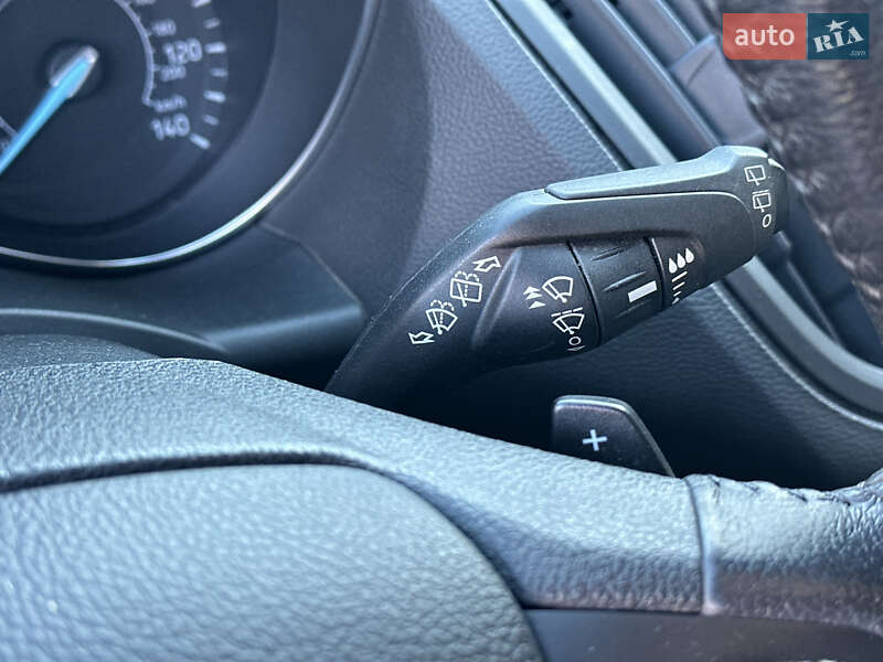 Внедорожник / Кроссовер Ford Escape 2017 в Одессе
