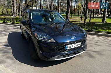 Внедорожник / Кроссовер Ford Escape 2021 в 