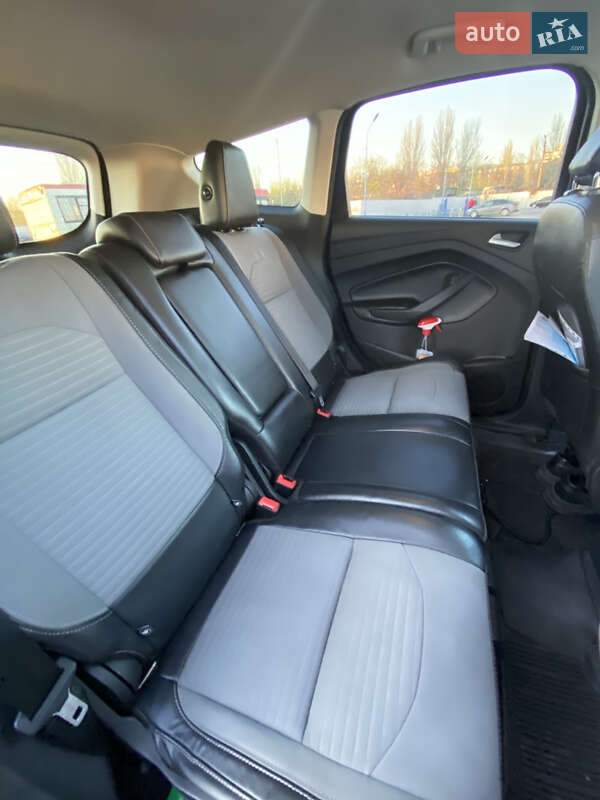 Внедорожник / Кроссовер Ford Escape 2019 в Запорожье