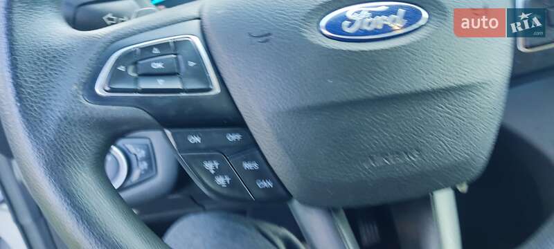 Внедорожник / Кроссовер Ford Escape 2016 в Черкассах фото 2 Внедорожник / Кроссовер Ford Escape 2016 в Черкассах