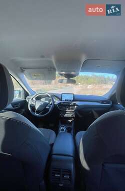 Внедорожник / Кроссовер Ford Escape 2022 в 