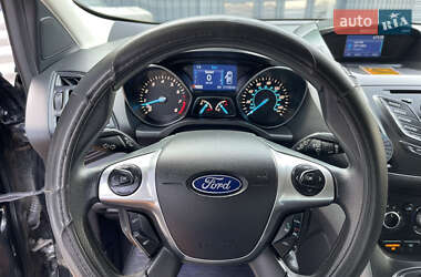 Позашляховик / Кросовер Ford Escape 2014 в 
