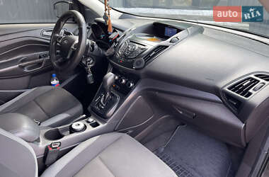 Позашляховик / Кросовер Ford Escape 2014 в 