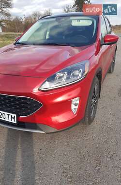 Внедорожник / Кроссовер Ford Escape 2022 в 