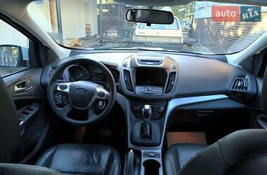 Внедорожник / Кроссовер Ford Escape 2014 в 