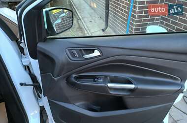 Внедорожник / Кроссовер Ford Escape 2014 в 