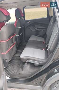 Внедорожник / Кроссовер Ford Escape 2014 в 