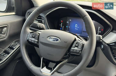 Внедорожник / Кроссовер Ford Escape 2023 в 