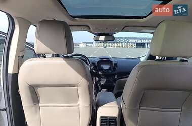 Внедорожник / Кроссовер Ford Escape 2016 в 
