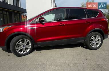 Позашляховик / Кросовер Ford Escape 2013 в 