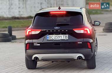 Внедорожник / Кроссовер Ford Escape 2020 в 