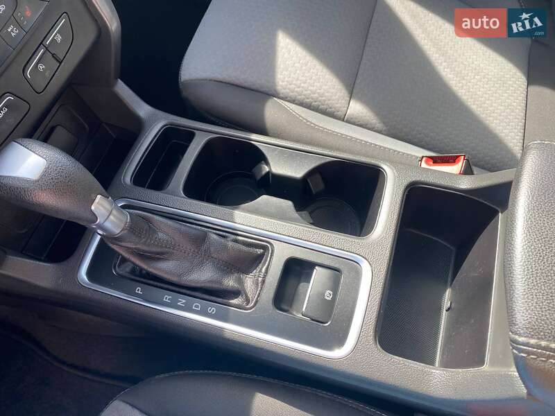 Позашляховик / Кросовер Ford Escape 2017 в Львові