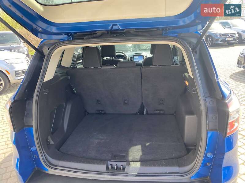 Позашляховик / Кросовер Ford Escape 2017 в Львові