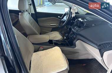 Внедорожник / Кроссовер Ford Escape 2017 в 