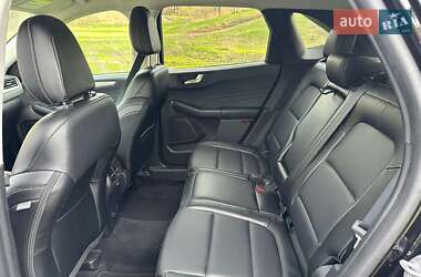 Внедорожник / Кроссовер Ford Escape 2022 в 