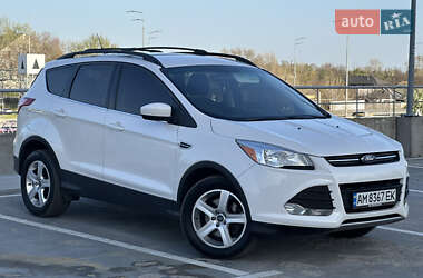 Внедорожник / Кроссовер Ford Escape 2014 в 