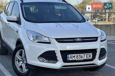 Внедорожник / Кроссовер Ford Escape 2014 в 