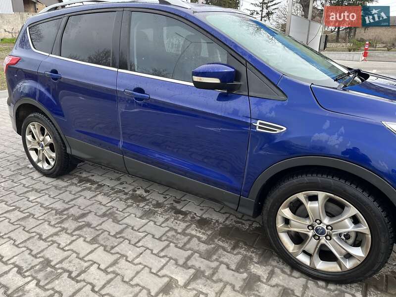 Внедорожник / Кроссовер Ford Escape 2013 в Ромнах