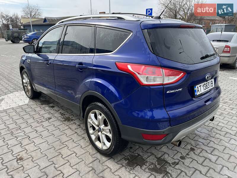 Внедорожник / Кроссовер Ford Escape 2013 в Ромнах