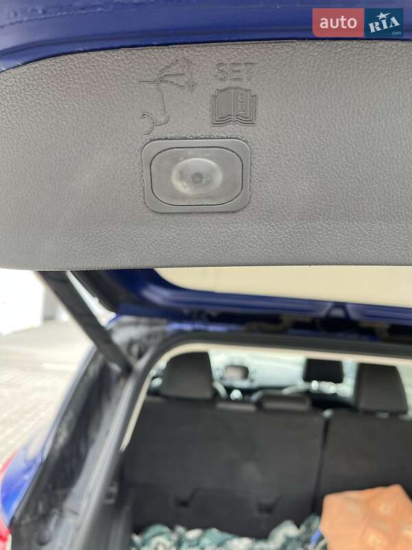 Внедорожник / Кроссовер Ford Escape 2013 в Ромнах
