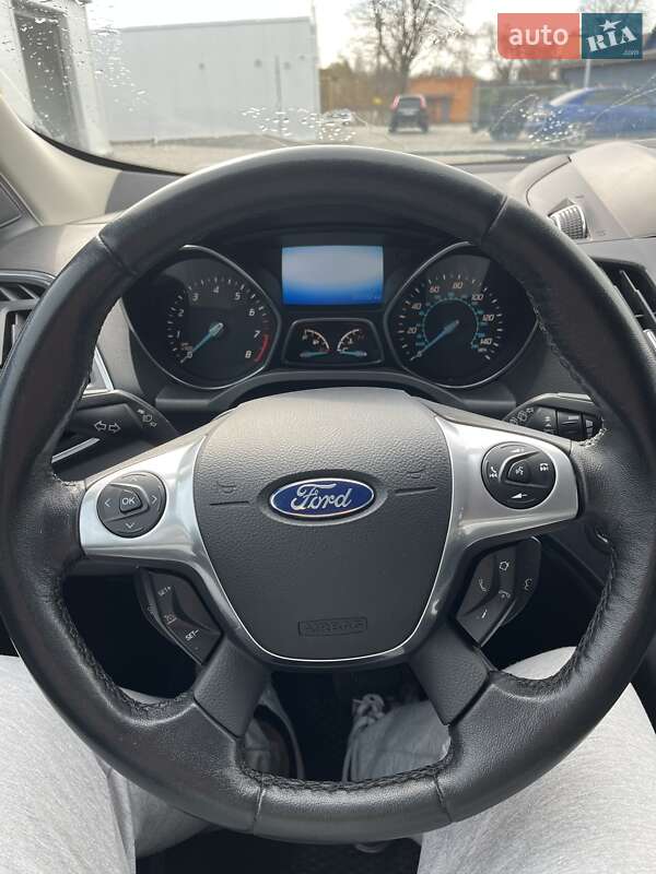 Внедорожник / Кроссовер Ford Escape 2013 в Ромнах