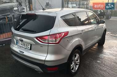 Внедорожник / Кроссовер Ford Escape 2014 в 