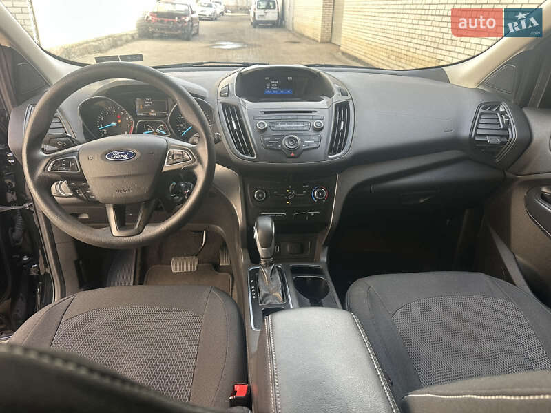 Внедорожник / Кроссовер Ford Escape 2017 в Киеве