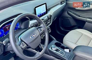 Внедорожник / Кроссовер Ford Escape 2022 в 