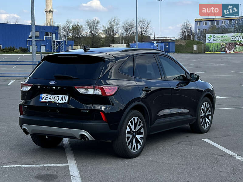 Внедорожник / Кроссовер Ford Escape 2020 в Днепре