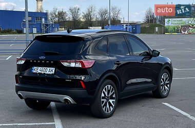 Внедорожник / Кроссовер Ford Escape 2020 в 