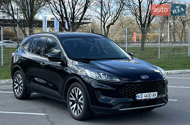 Внедорожник / Кроссовер Ford Escape 2020 в 