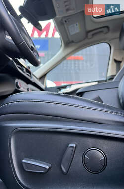 Внедорожник / Кроссовер Ford Escape 2020 в 
