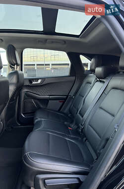 Внедорожник / Кроссовер Ford Escape 2020 в 