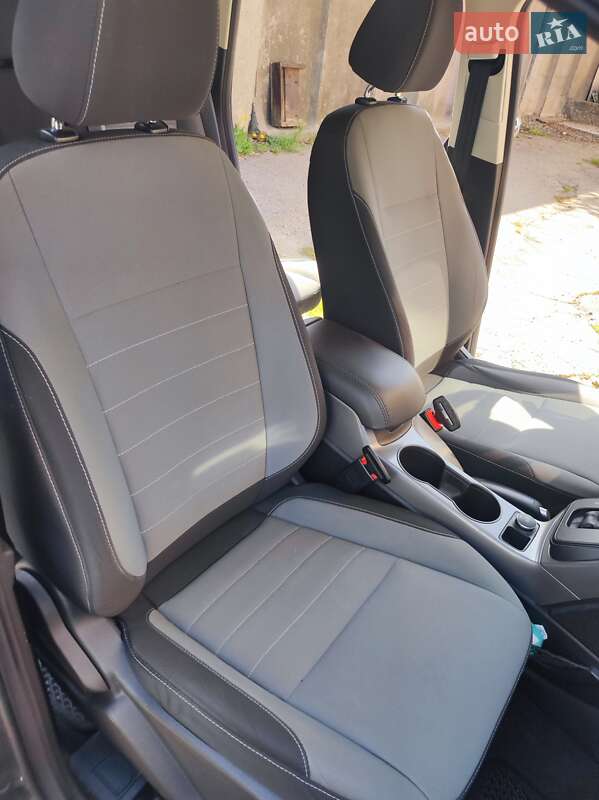 Внедорожник / Кроссовер Ford Escape 2015 в Белой Церкви