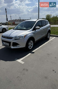 Позашляховик / Кросовер Ford Escape 2015 в 
