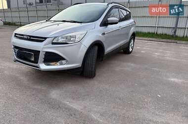 Позашляховик / Кросовер Ford Escape 2014 в 