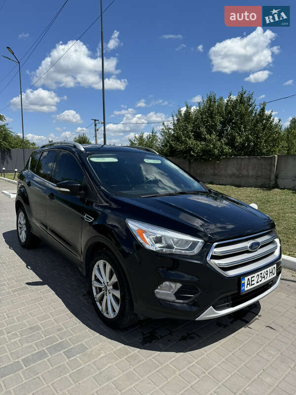 Внедорожник / Кроссовер Ford Escape 2016 в Днепре