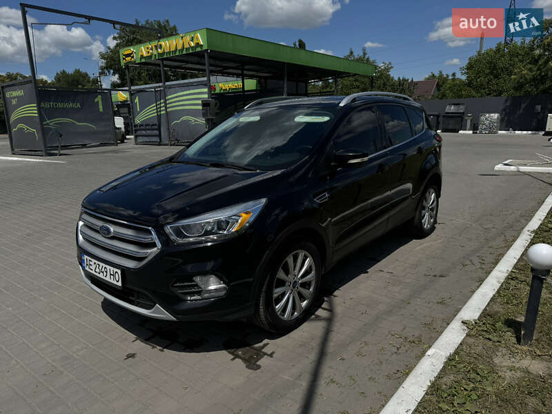 Внедорожник / Кроссовер Ford Escape 2016 в Днепре